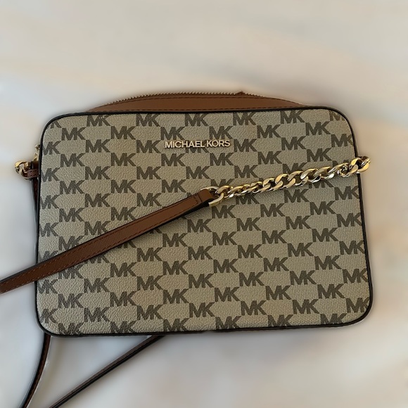 Michael Kors Bag - Picture 1 of 2